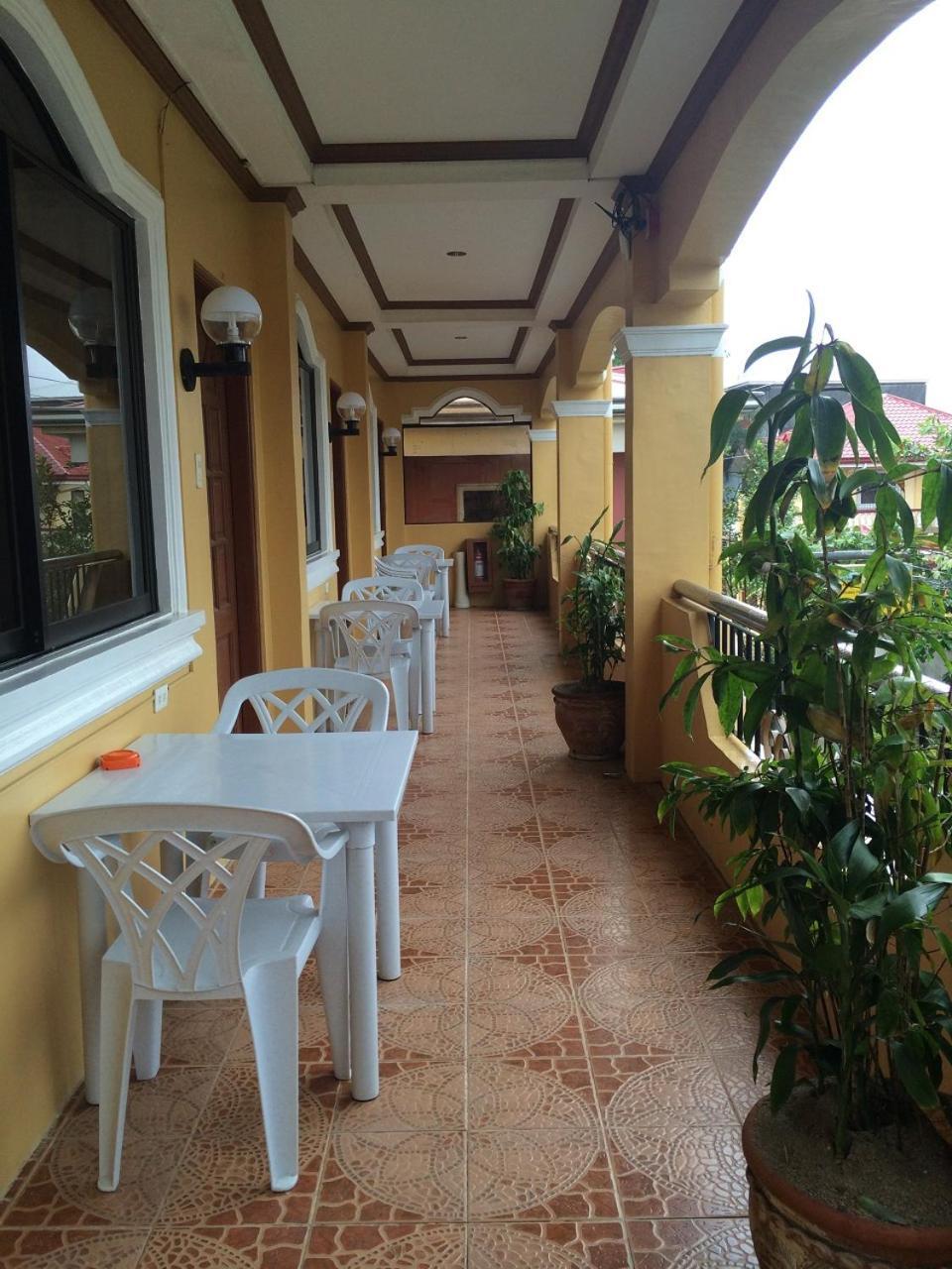 Sunrise Apartelle Olongapo Zewnętrze zdjęcie